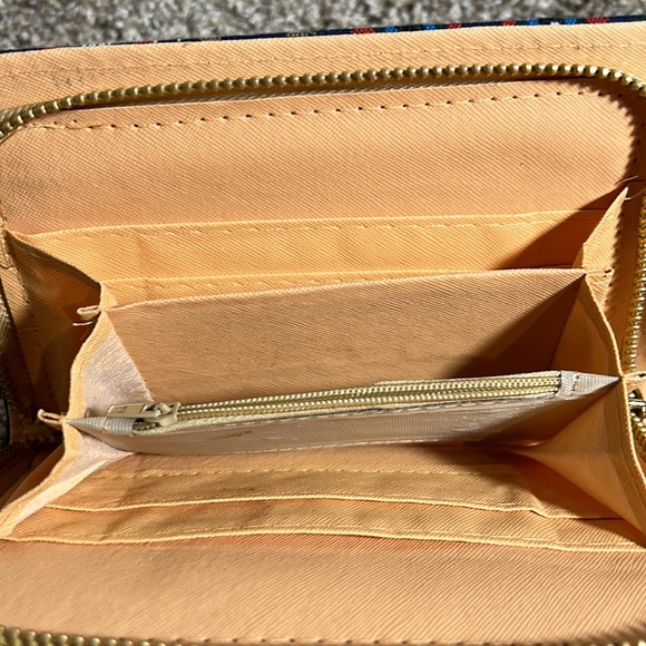 handmade wallet with gold details and and outside poket - Picture 4 of 5